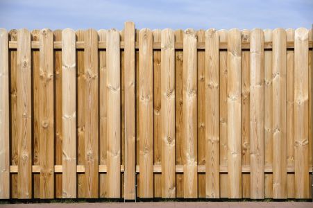 Choosing the Best Fence Material for Your Memphis Home