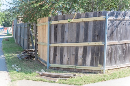 Why Fence Maintenance Saves Homeowners Money