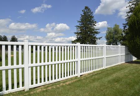Vinyl Fencing Thumbnail